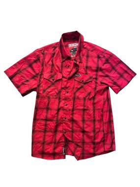 Dixxon Flannel Co. The Stroker Bamboo Short Sleeve Shirt Red Black Plaid Size M